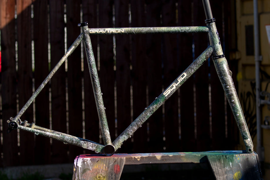 Gravtron V2 - Camo/Cobweb - Size XL