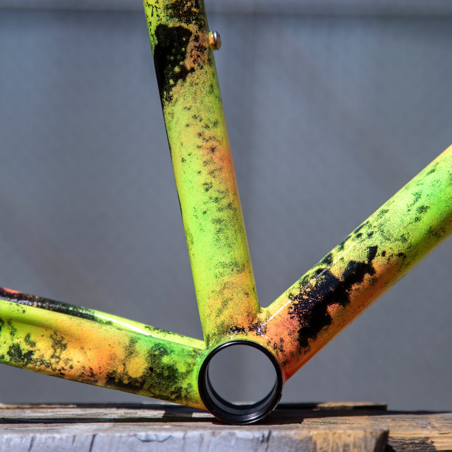 SOEZ V3 - NEON ACID WASH - Size XL