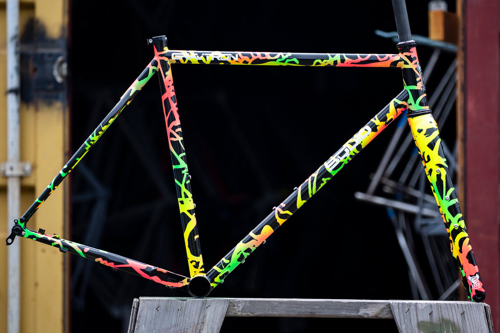 gravel bike neon Gravtron Neon Drip