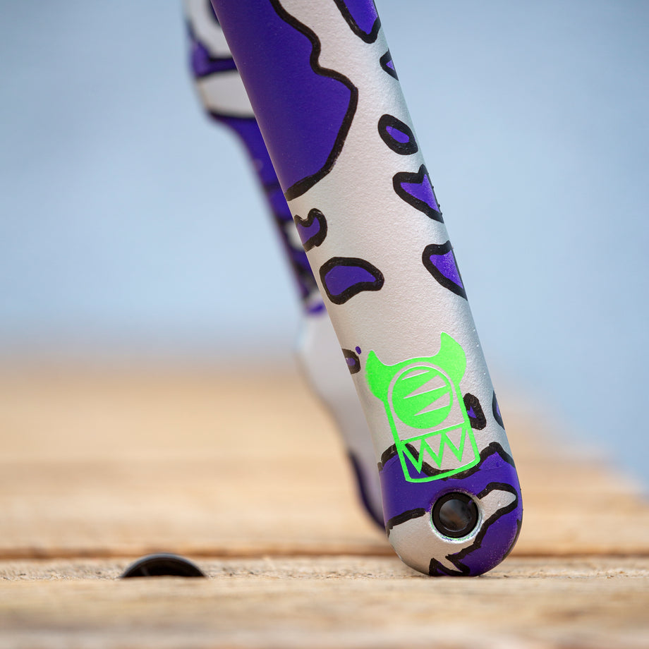 Gravtron V2 - Drip/Fade/Pen - Size Medium