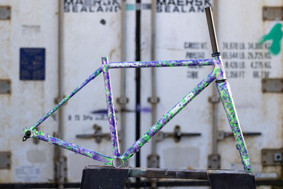 Gravtron V2 - Drip/Marble - Size Medium