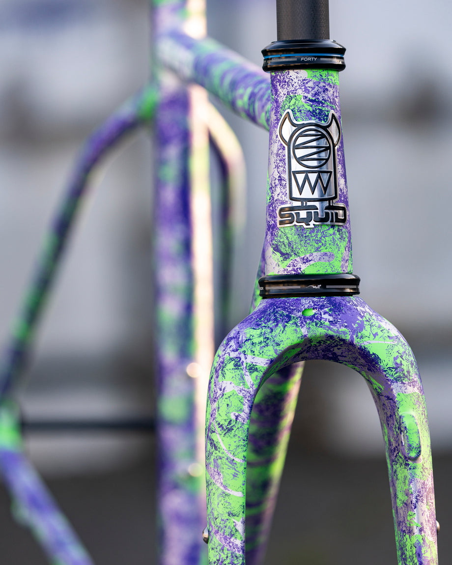 Gravtron V2 - Drip/Marble - Size Medium