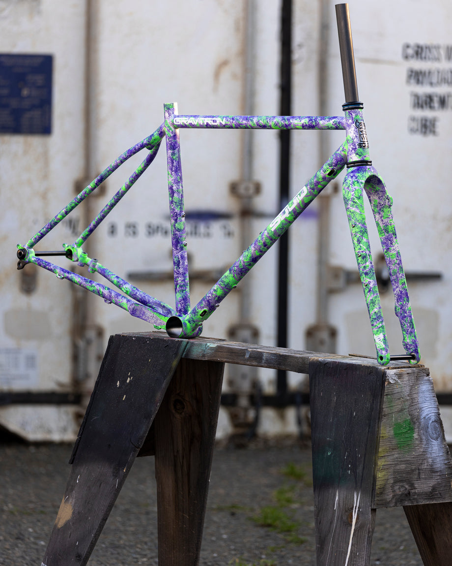 Gravtron V2 - Drip/Marble - Size Medium